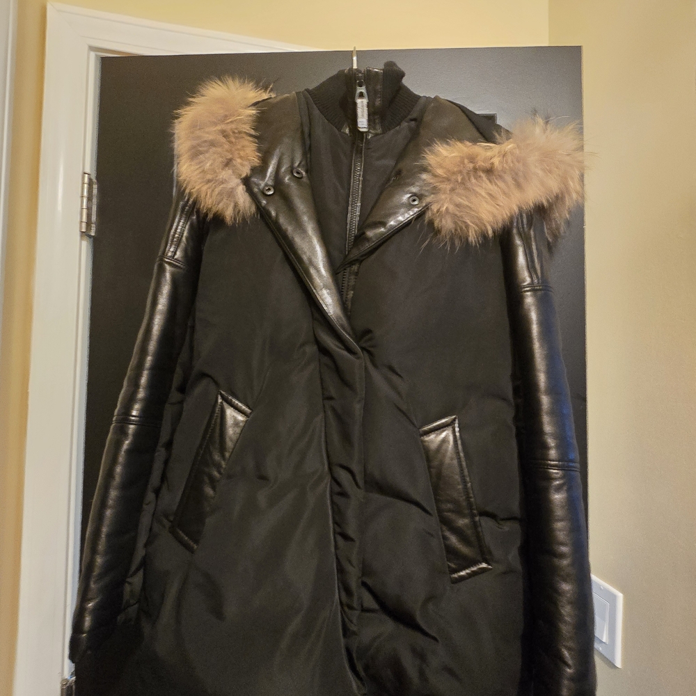 Women's Black Faux Fur Trim Jacket